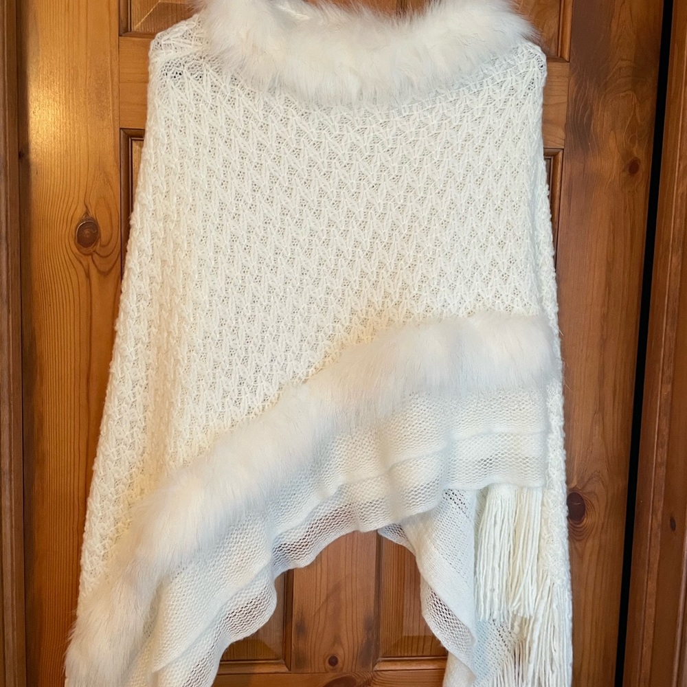 GANZ Cream White Faux Fur Trim Knit Poncho